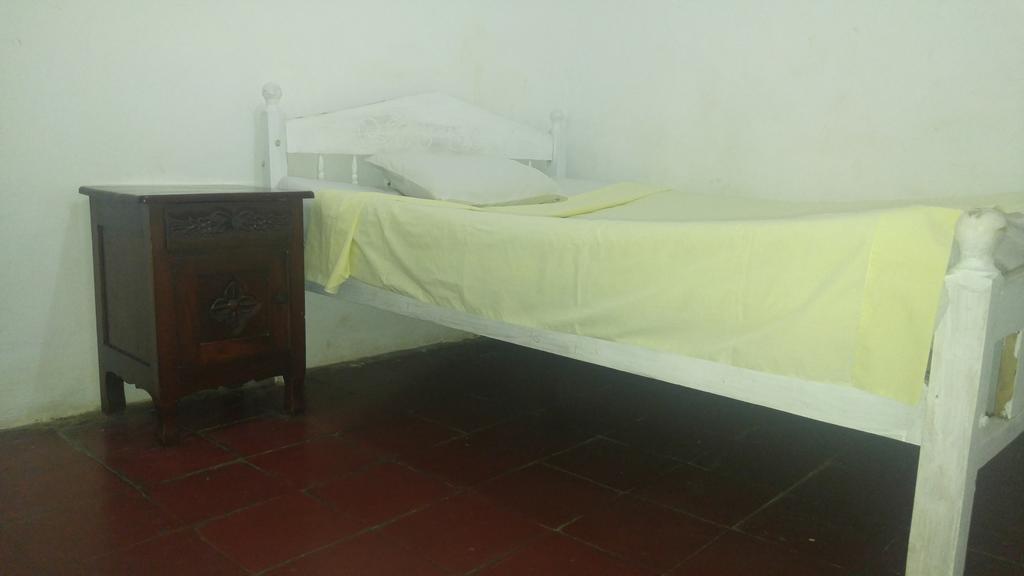 Casa Nica Leon Hostel Екстер'єр фото